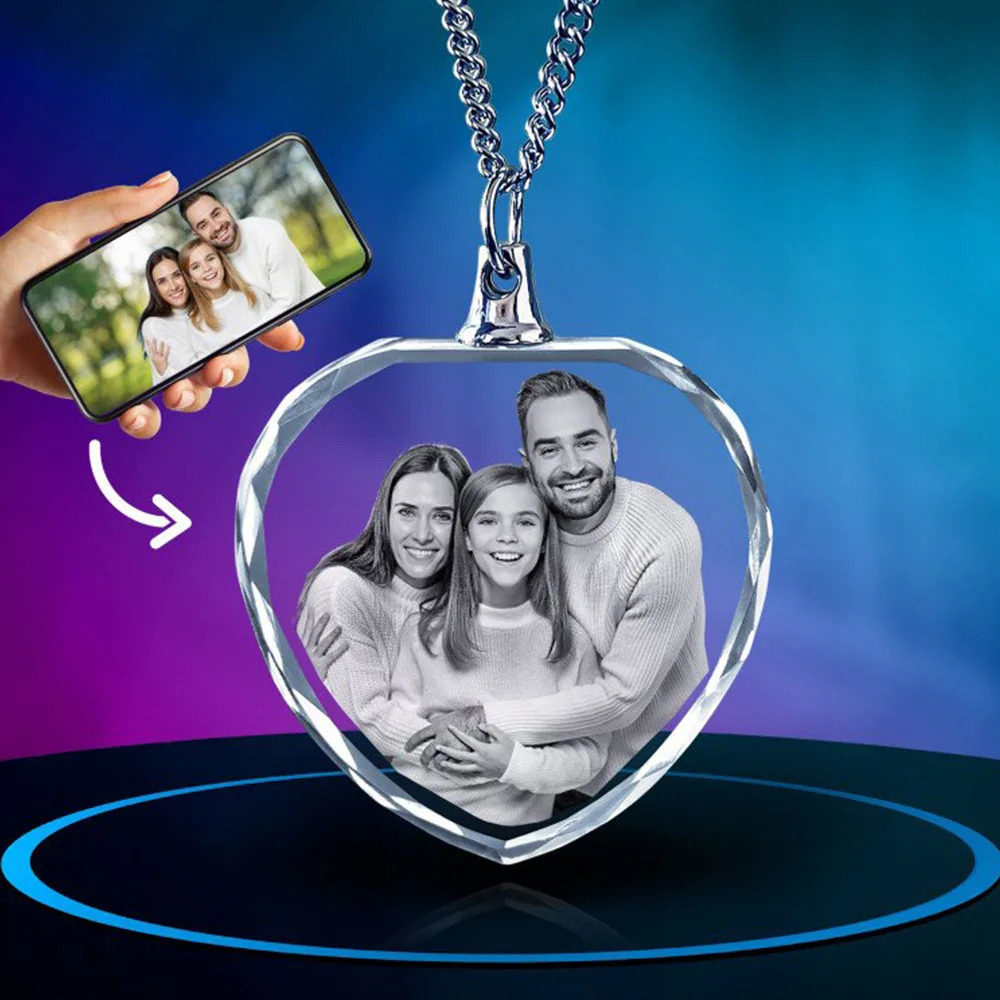 Custom Po Necklace HeartShaped Pendant Laser Engraved Picture Personalized Birthday Memories Gift 250117