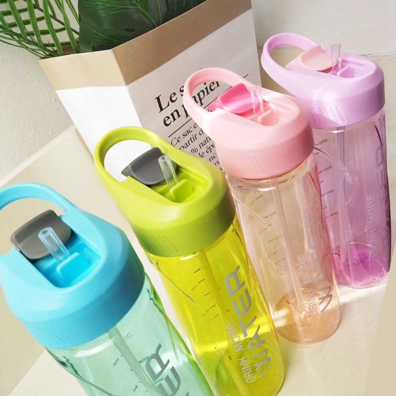 700ml universal carry-on cup outdoor portable cup students water cup space cup summer plastic portable drinking cups