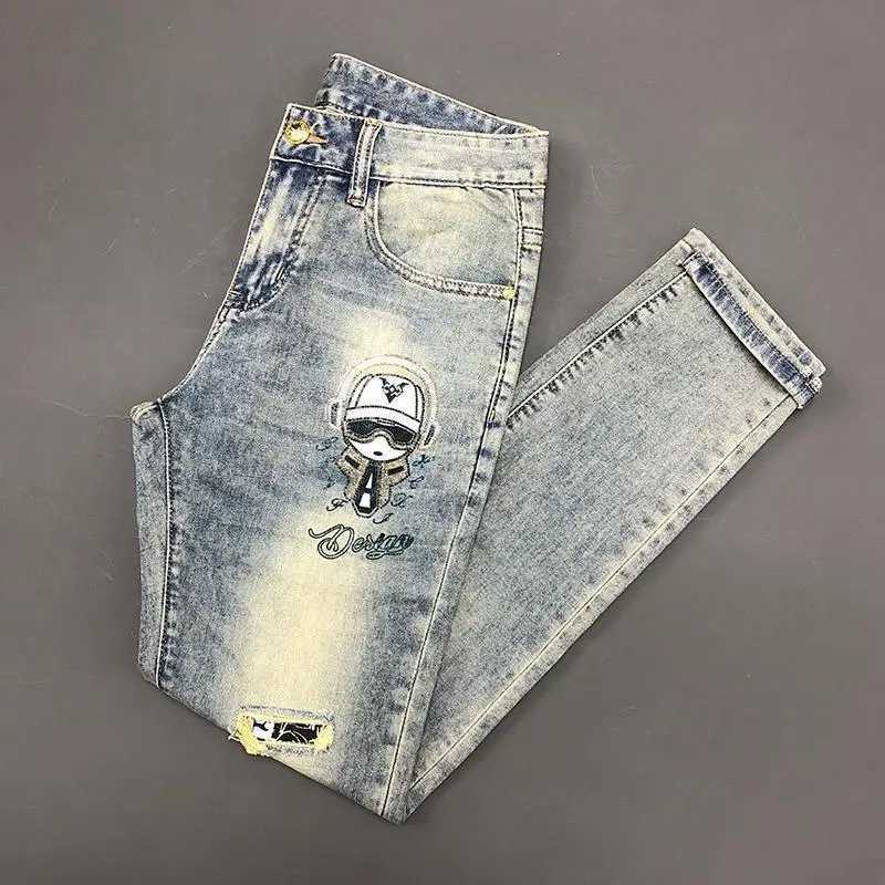 2024 Spring Autumn Casual Slim Denim Jeans for Men Full Length Pants with Patchwork Hole and Print Cowboy Designer Mens Jeans X250227