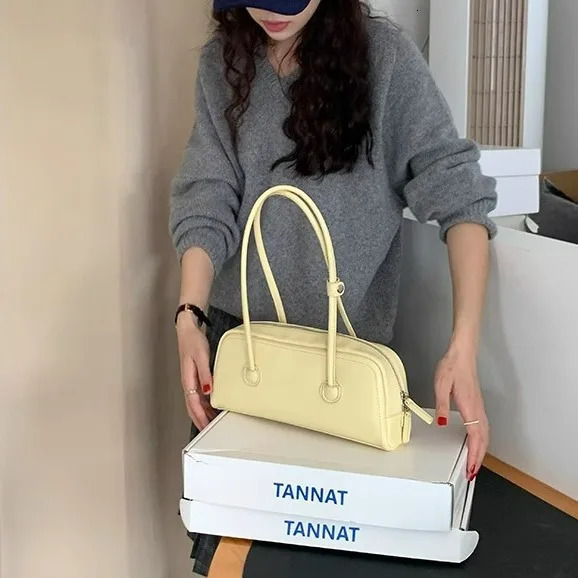 Ship from US niche n highend texture large capacity single shoulder underarm bag fashionable korean style french stick small square 250227FBB