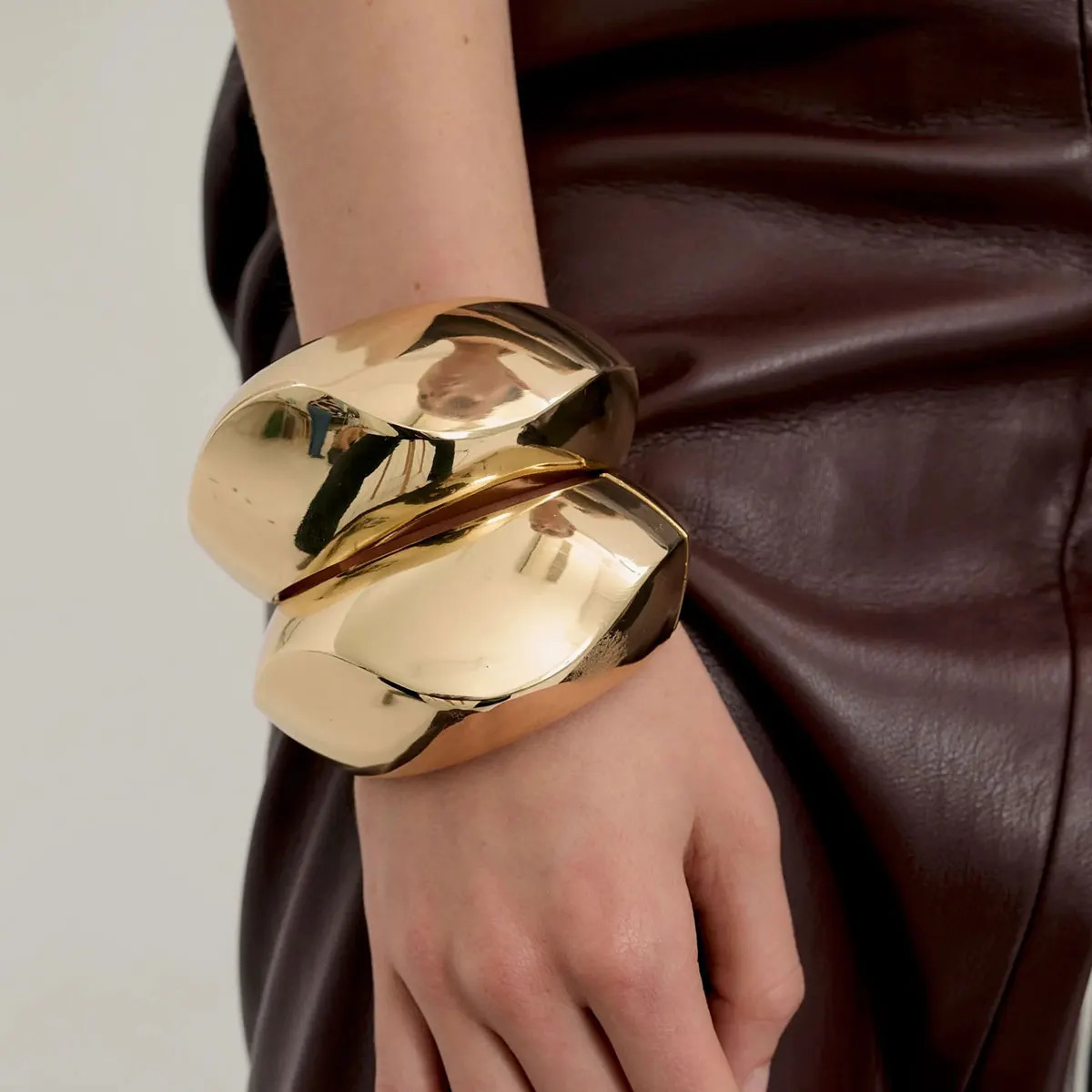 KMVEXO Exaggerated Wide Elastic Spring Metal Bracelet Punk Asymmetrical Huge Cuff Bangles Charm Chunky Jewelry For Women Men 250227