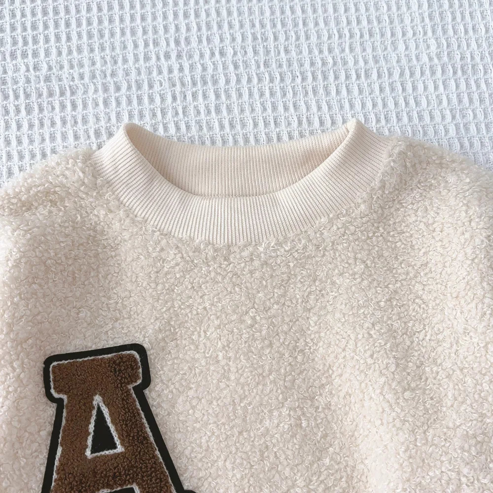 Bear Leader 3-7 Year Old Autumn and Winter Plain Kids Clothes Girls Long Sleeved Plush A-line TopShort Skirt Two-piece Set 250227