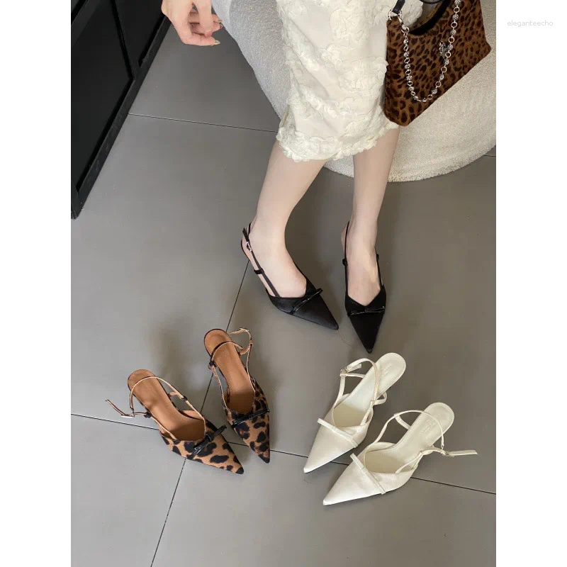 2025 S Fashion Designer Sandals Beige Heeled Shoes Closed Toe Women S Black Pointed Stiletto Girls Low High Comfort Spring Rubber Rome