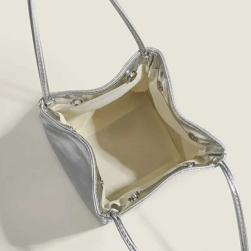 New Arrival Silver Bucket Bag Women Casual Retro PU Leather Handbag Ladies Luxury Shining Soft Small Square Evening Party Shoulder Bag T250227