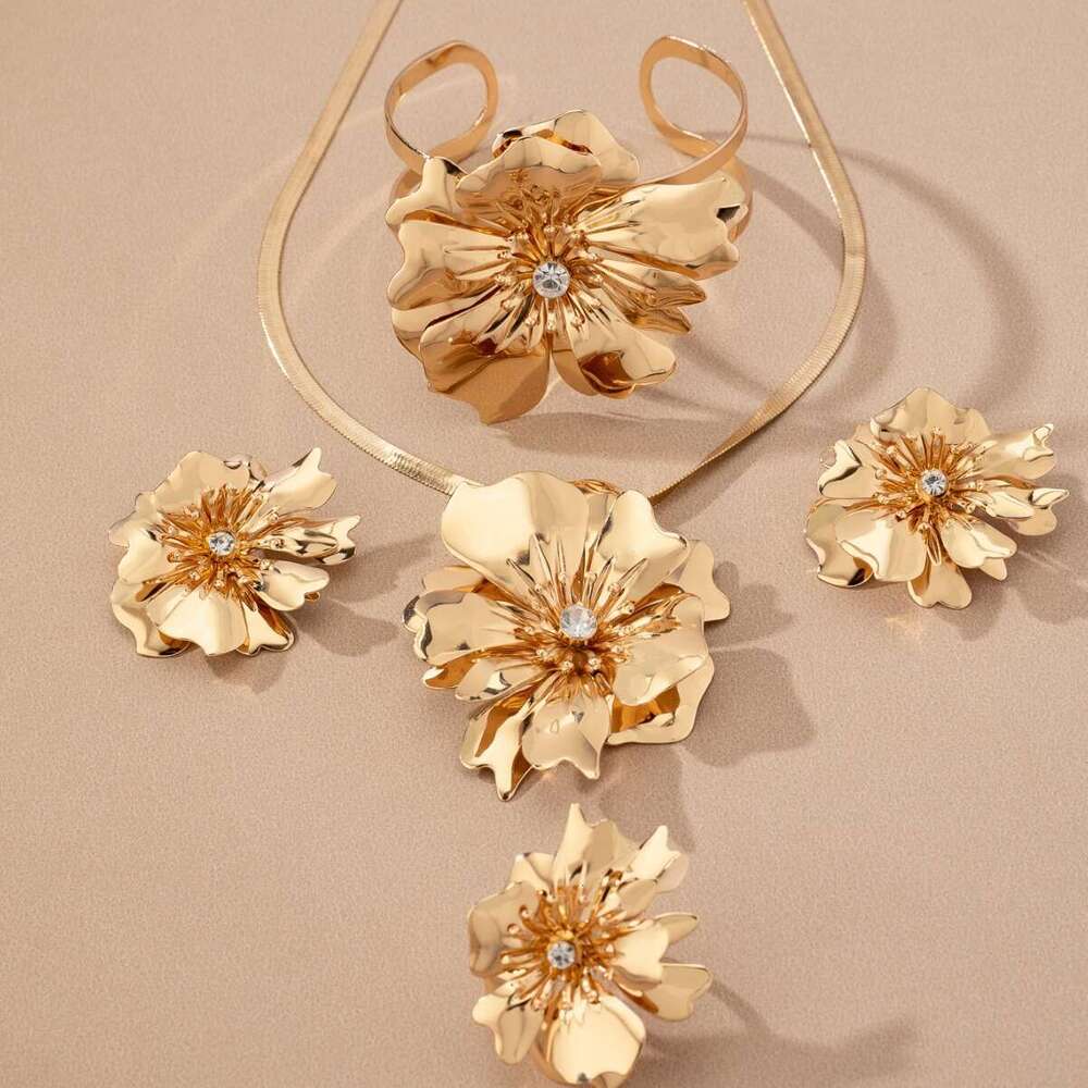 designer bracelet New 5-piece of fashionable and high-end accessories, wer inlaid necklace, bracelet, women's jewelry set