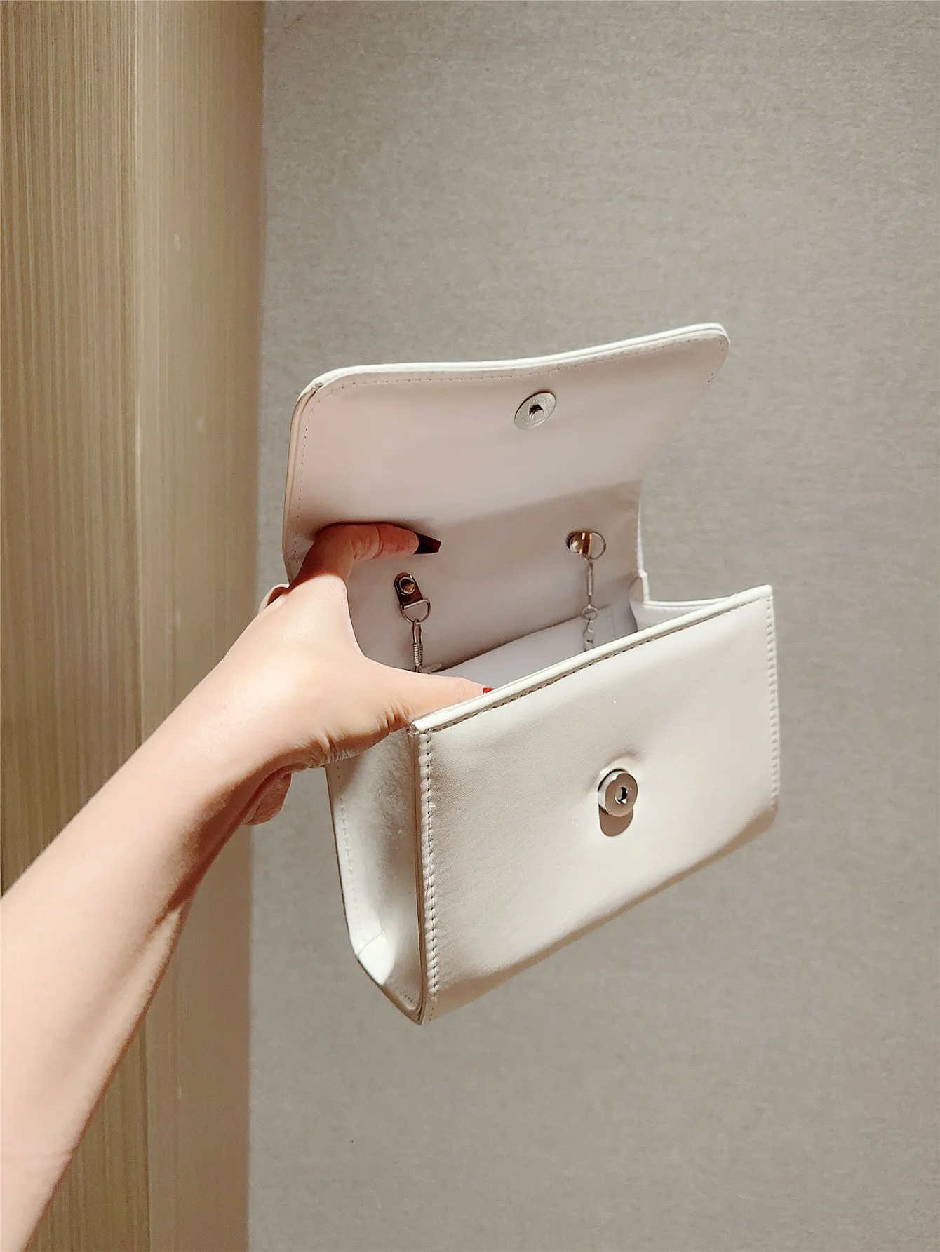 Lady Temperament PU Leather Flap Evening Bag Casual n Wedding Bridal Banquet Handbag Dress Party Chain 250226