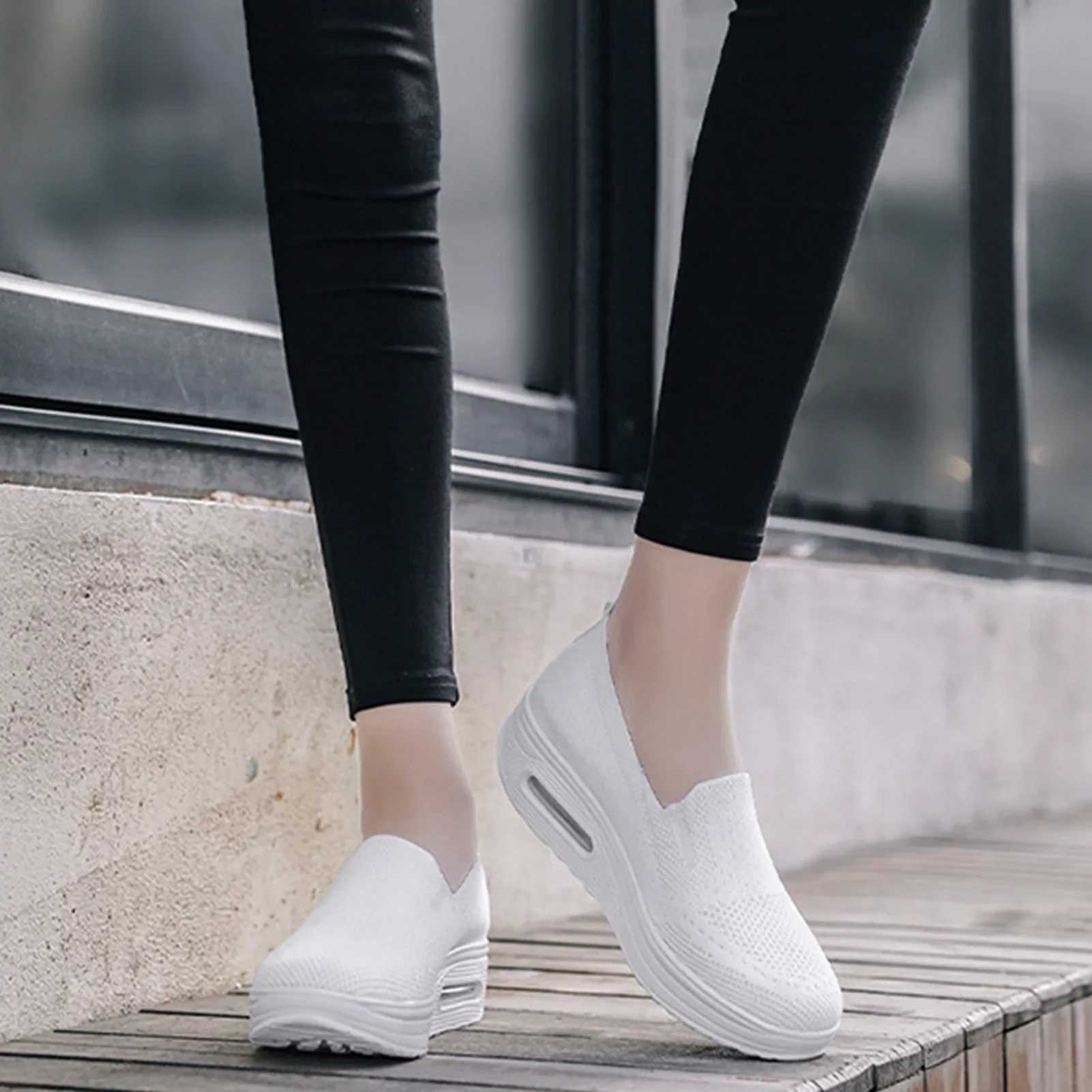Womens casual sliding sports shoes breathable flying womens mesh upper jogging shoes Z250227