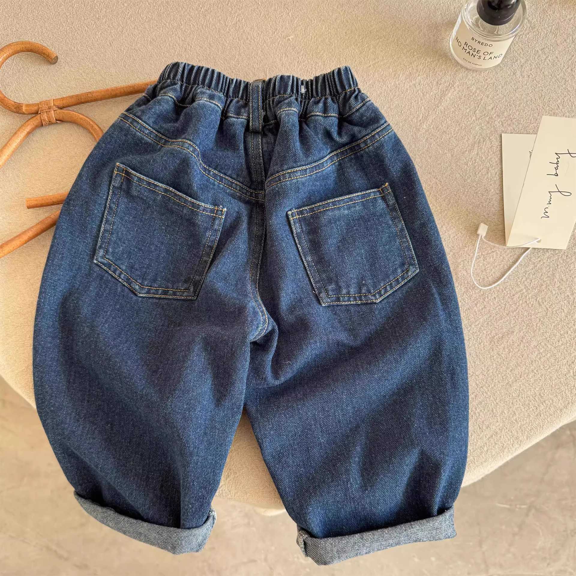 Jeans New style of childrens pants baby girl jeans Korean version boys straight leg pants outer pants childrens jeans spring and autumn teddy bearY250