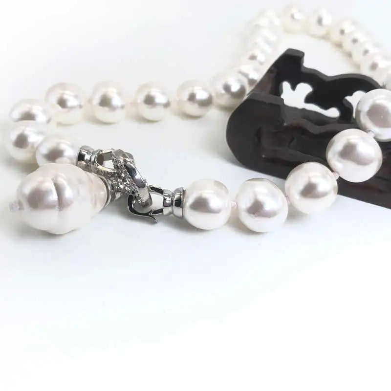 Multiple colors Elegant Classic Jewelry 12-15mm Large Shell Pearl Necklace for Women 42-45CM Length sweater chain 250222