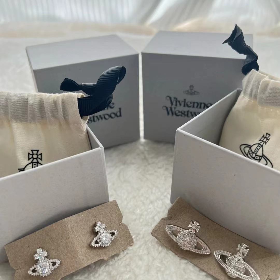 Designer Viviennens West Wood High Version of Empress Dowager Cixis 6mm Sparkling Saturn Full Diamond Bow Earrings Live Streaming