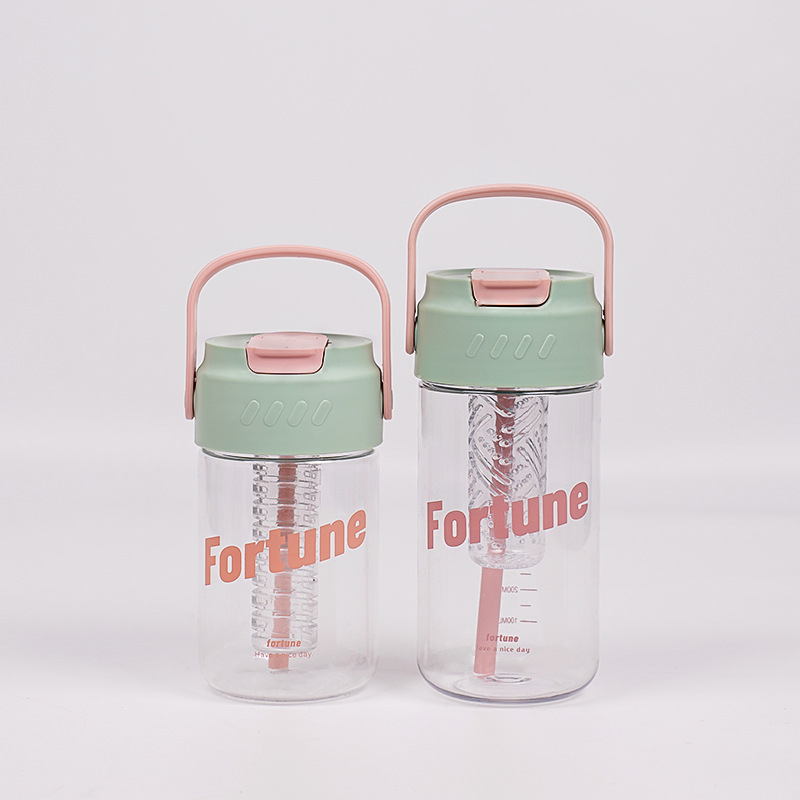 New Transparent Straw Water Bottle Chic Dainty Letter Believe Clear Plastic Bottles With Filter Screen Handle