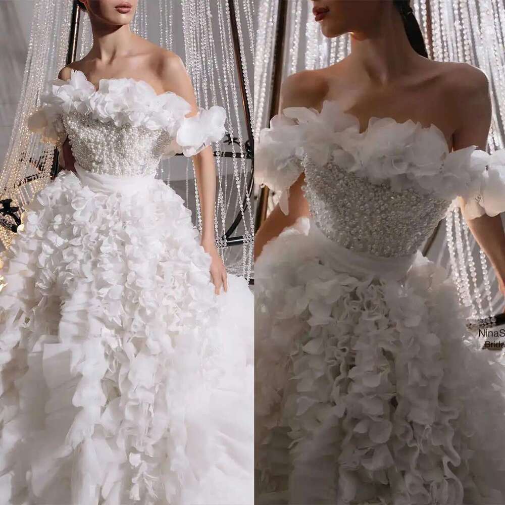 Romantic Ball Gown Dresses Layered Pearls Pleated Off Shoulder Tulle Backless Court Wedding Dress Custom Bridal Robe