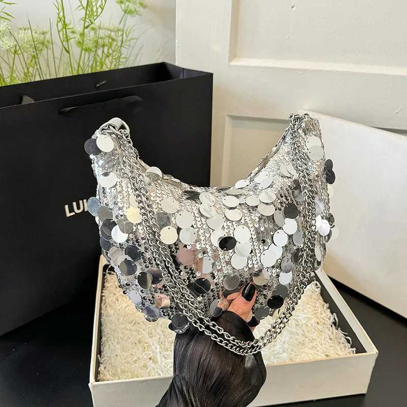 New Arrival Trendy New Sequin Dumpling Bags Classic Fashion Big Capacity Tote Handbags For Women Silver Color Chain Shoulder Bag Summer T250227