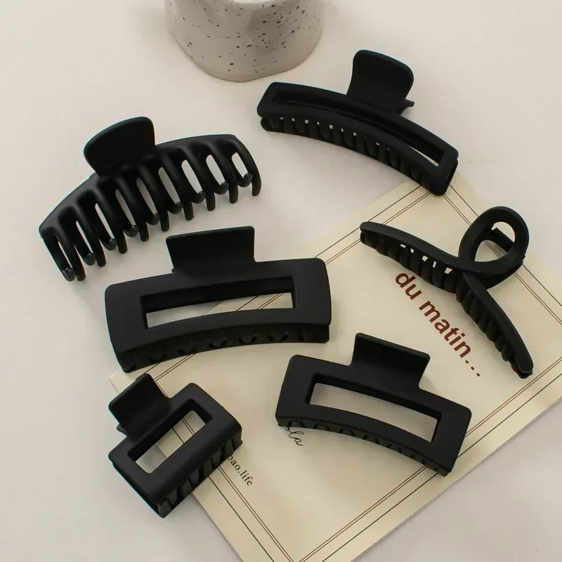 Korean Style Black Large Hair Claws Elegant Acrylic Hairpins Barrette Crab Clips Headwear for Women Girls Accessories 250218