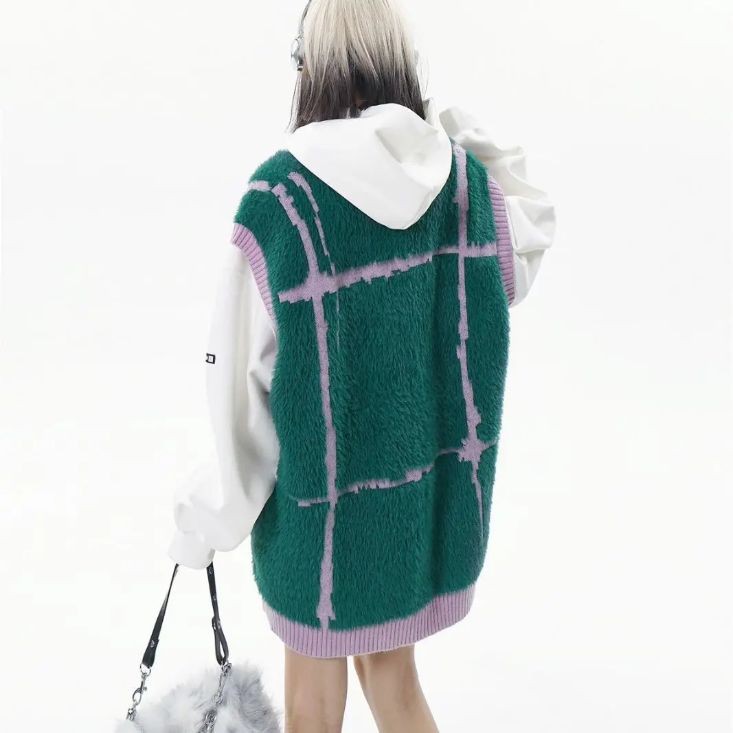 Harajuku Street Trend Stripe Splicing Vneck Knitted Sweater Couple Style Jacquard Checkered Sleeveless 250225