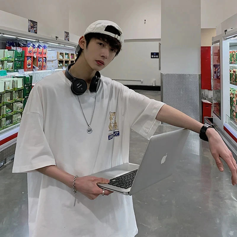 Harajuku Cat Cartoon Eating Noodles Graphic Men Women Tshirts Casual Short Sleeve Tees Japan Style Oversized T Shirt Clothing 250226