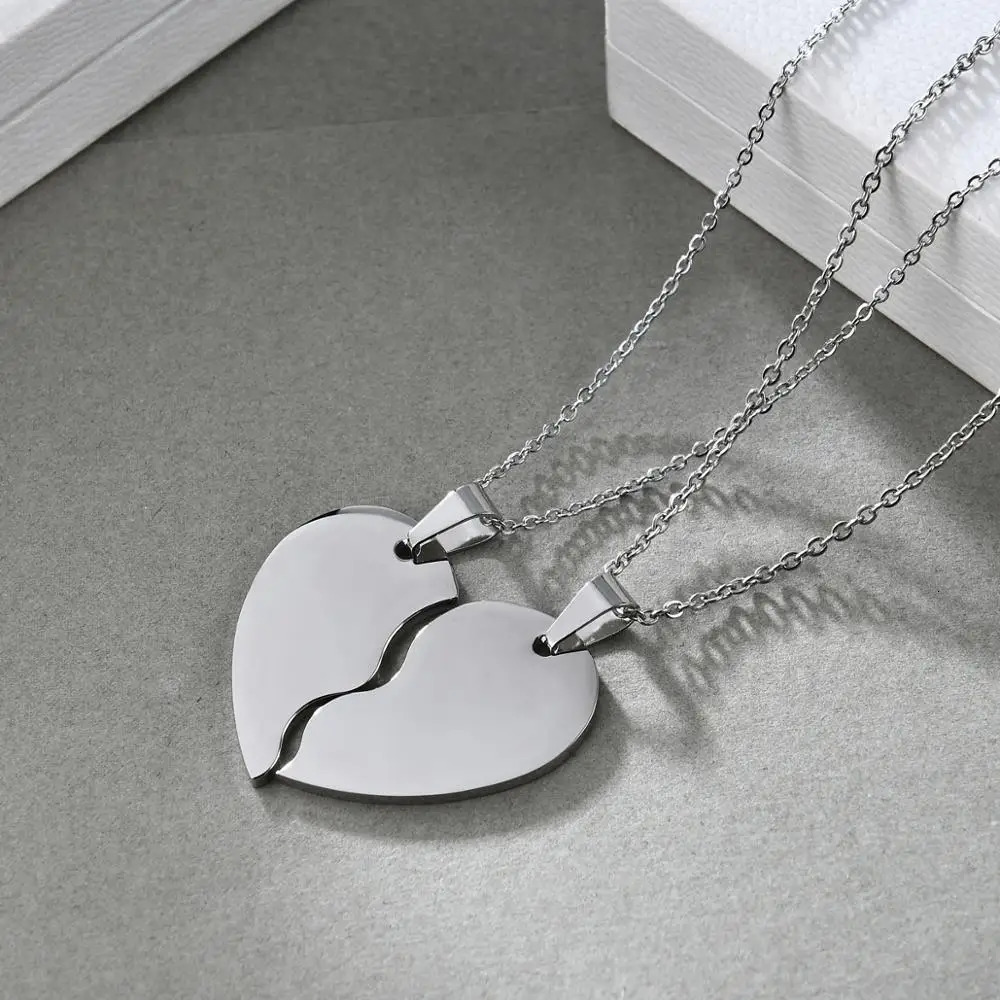 Customize Mens Couple Necklace Love Heart Stitching Pendant Puzzle Matching Two Halves for Lovers Memorial Day Gift 250117