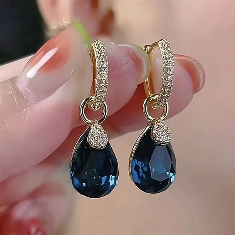 Exquisite Blue Dropshaped Crystal Pendant Earrings For Women Fashion Personalized Daily Accessories Party Jewelry Birthday Gift 250210