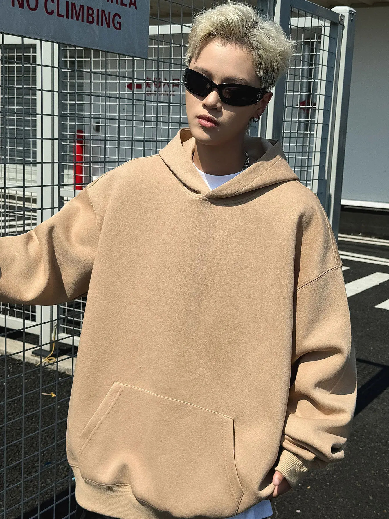 Gothic High Street Style Men Hoodies Baggy Autumn Fashion Clothing Solid Color Basic Sweatshirts Harajuku Male Hooded Pullovers 250227