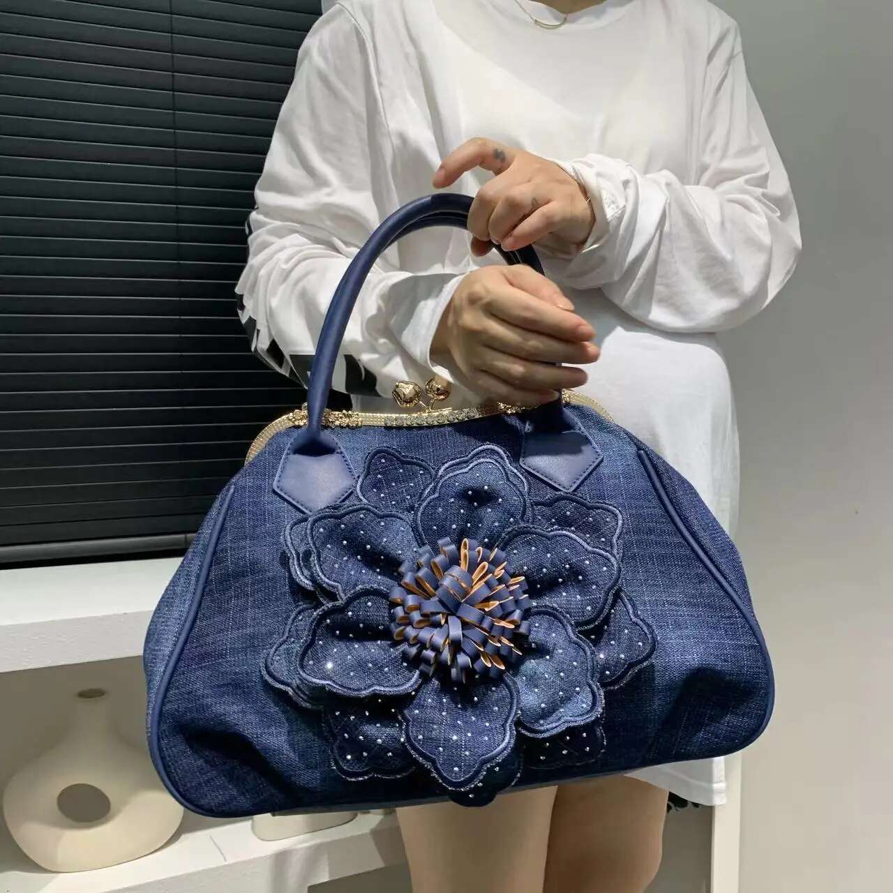 Women's Fashion Denim Three-Dimensional Ral Handbag Dia Elegant Banquet Shoulder Bag