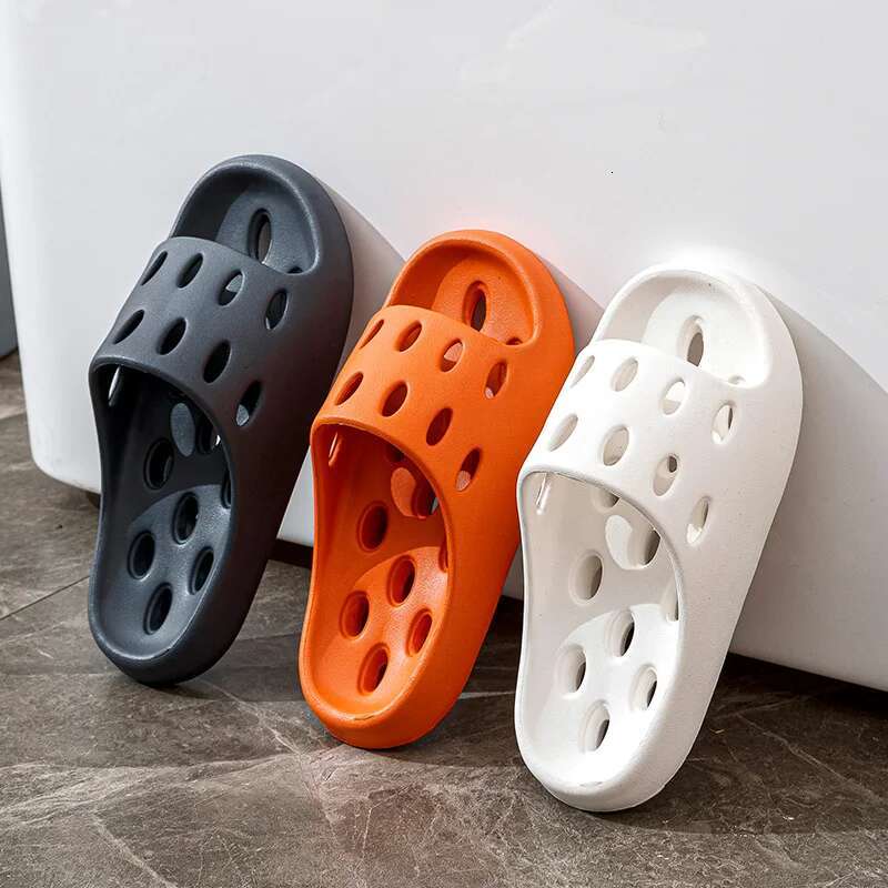 New Women's Couple Sandals Designer Sandals Summer Bathroom Slippers Indoor Family Bath Flat Slippers Quick Drying And Anti Slip