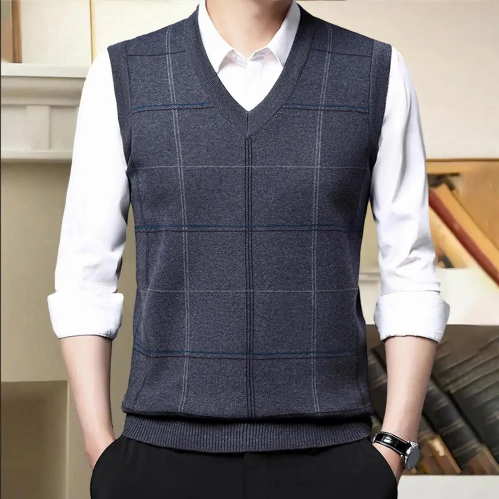 Mens Sleeveless Sweater Vest Cozy Knitted Stylish Midaged Vests Plaid Print Soft Warm for Fall Spring 250225