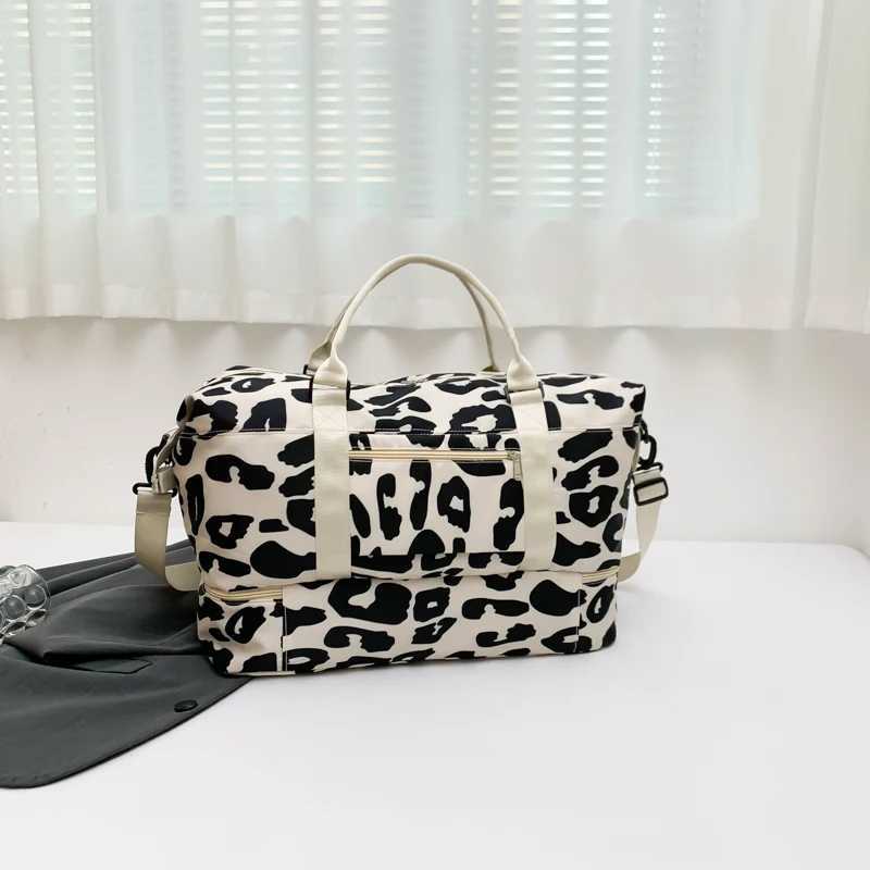 Diaper Bags Large capacity womens portable travel bag fitness short business travel luggage printing travel storage bag Y250227AEIY