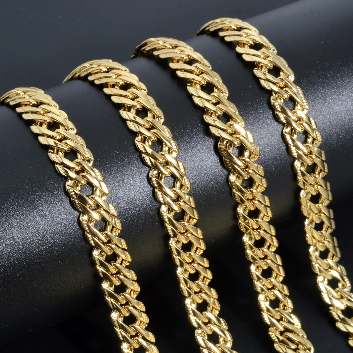 Hiphop Punk Curb Cuban Men Chains Gold Color Italian Copper Necklace Fashion Wedding Party Jewelry Accessories 250227