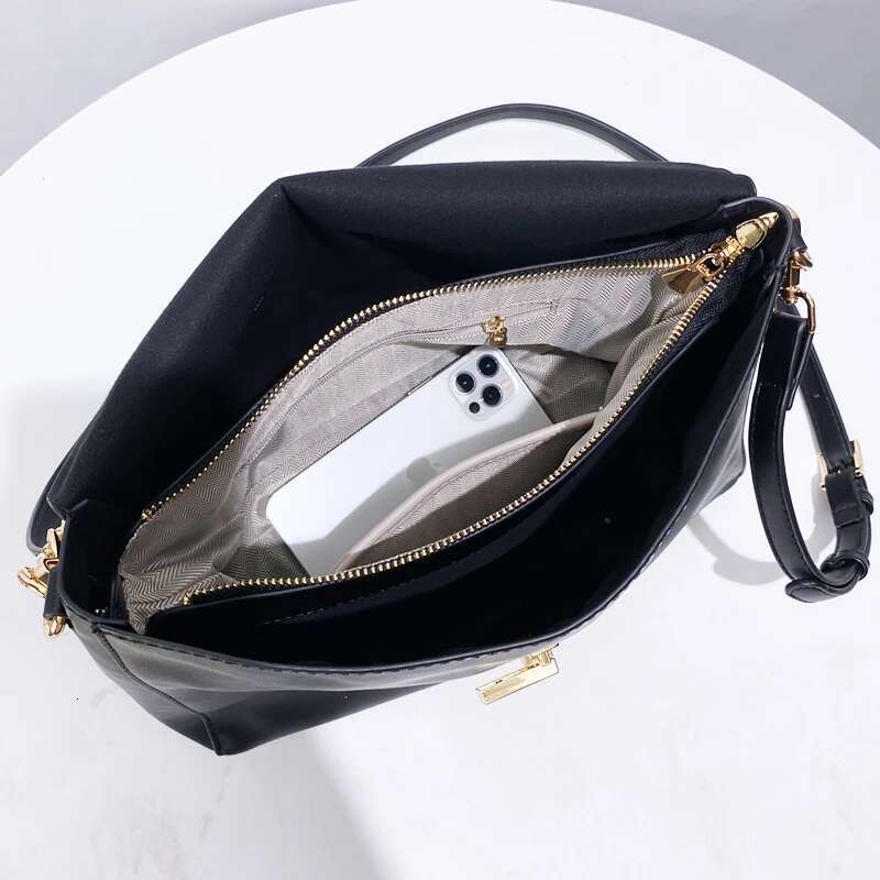 Composite Tote Bags For Women Designer Handbags And Purses 2024 New In Fashion Simple Chain Commuting Shoulder Crossbody
