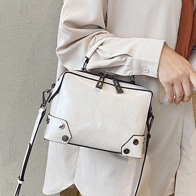 Toptrends Cowhide Genuine Leather Pillow Small Shoulder Crossbody Bags For Women 2024 Trend Designer Boston Tote Ladies Handbags