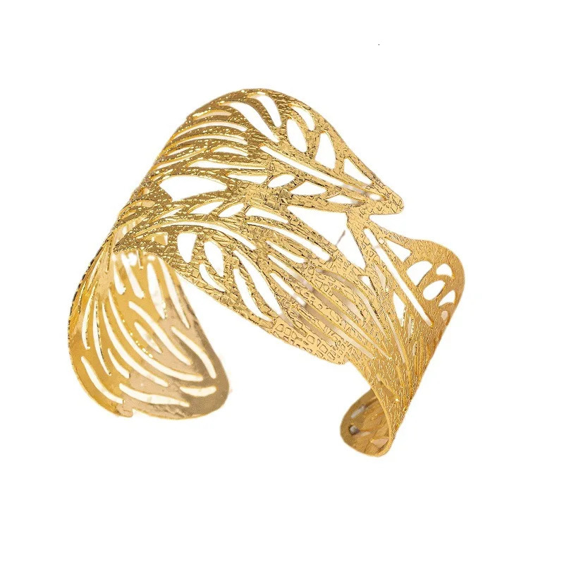 Jewelry fashionable hollow leaf bracelet female niche retro exaggerated opening hand ornament 250227