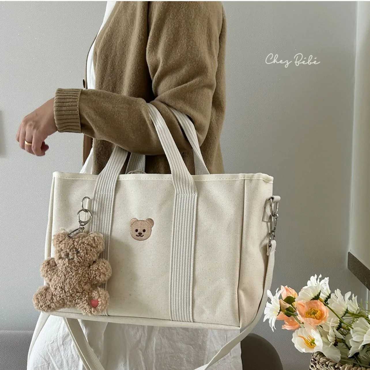 Diaper Bags Koreans can carry a large baby bag on their shoulders Y2502271VVR