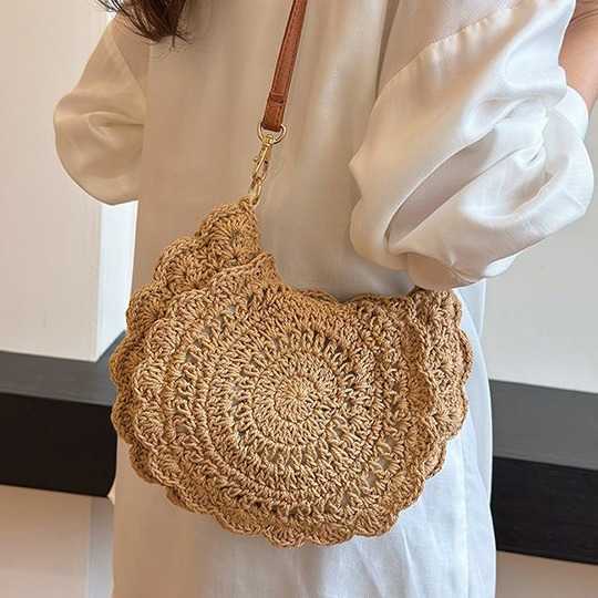 Bohemian style cotton thread woven bag for women 2025 new fashion hollow circular crossbody phone bag beach bag