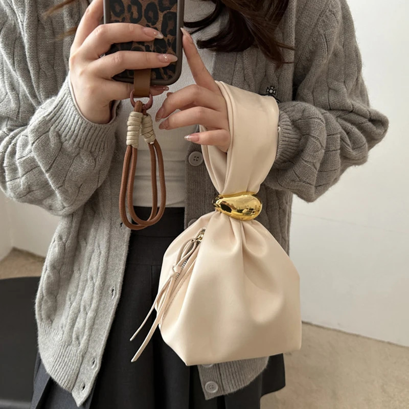 Personalized PU Soft Leather Clutch Vintage y ner Womens Pleated Mini Bucket Bag Side Zip Party Evening 250226