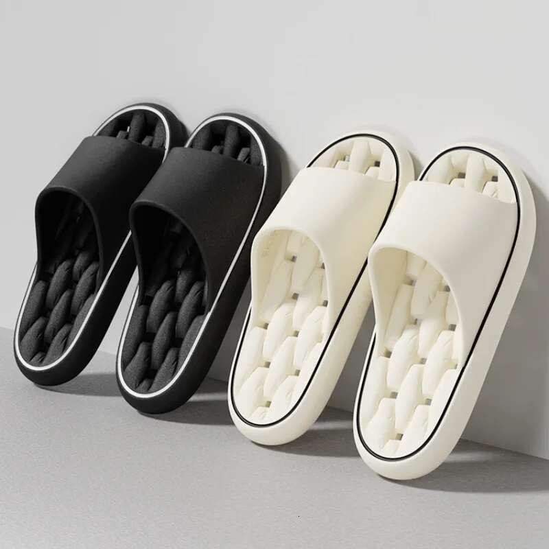 Women's Anti Slip Leaking Bathroom Slippers Designer Sandals Casual Men's Flat Slippers Deodorizing Beach Shoes Soft Soled Couple's Fla