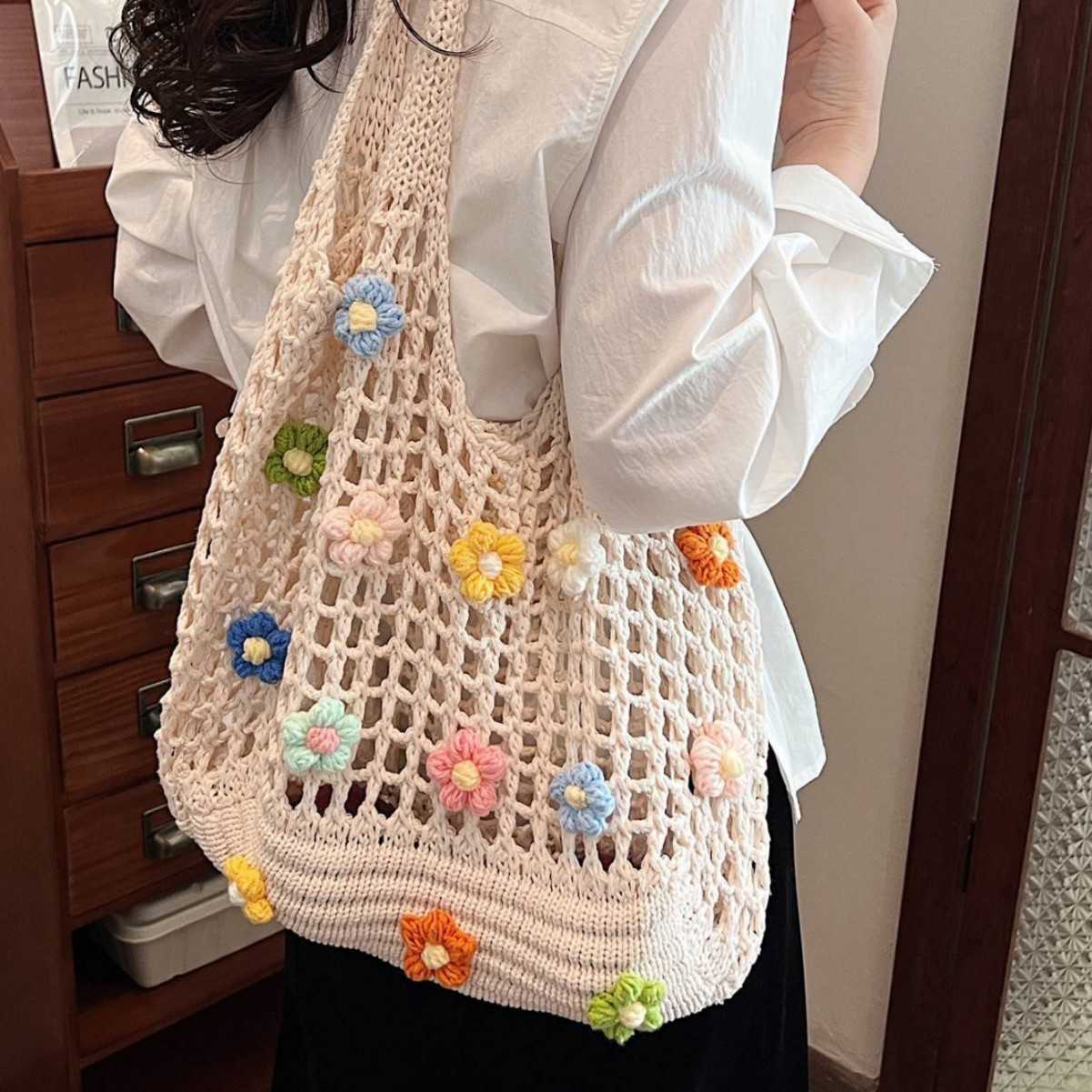 Lazy style crochet bag for women in spring 2025, simple and versatile for commuting, large capacity single shoulder tote bag