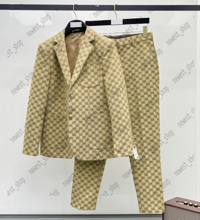 Designer Brand Mens Suits Blazers Pants Sets Western Clothing single Breasted Blazer Classic khaki logo geometry Autumn Outwear Slim Fit Letter Dress Suit 4XL