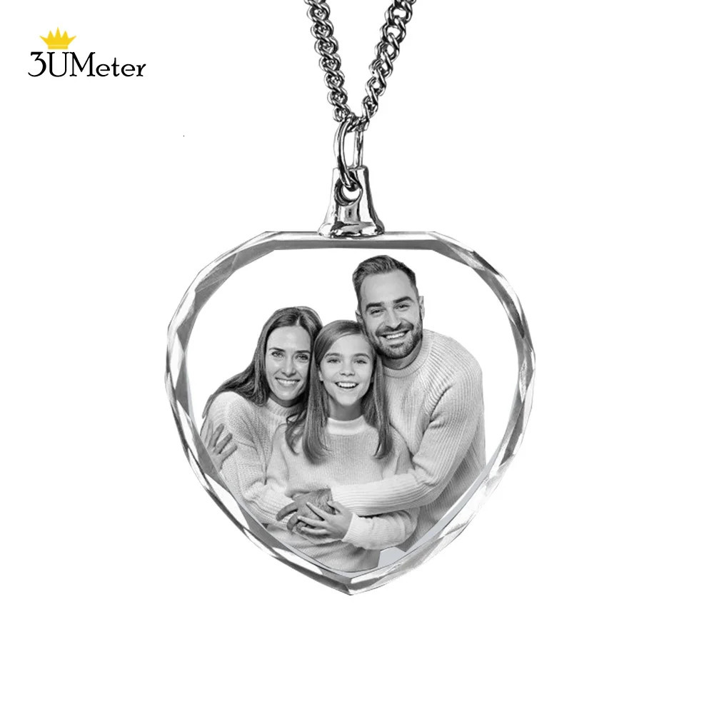Custom Po Necklace HeartShaped Pendant Laser Engraved Picture Personalized Birthday Memories Gift 250117