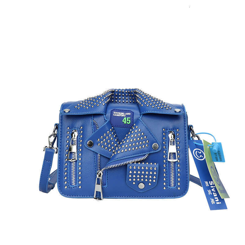 European and American retro motorcycle women's niche design western-style punk style rivet sle shoulder crossbody bag 2024 new casual versatile f
