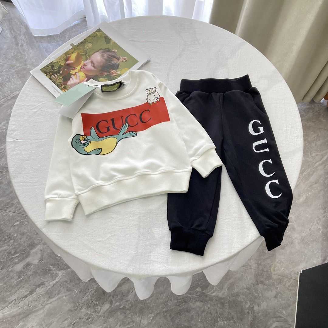 Clothing Sets Boys and Girls Spring and Autumn Set 2025 New Style Mens and Womens Middle and Large Childrens Trendy Cotton Printed Design Spring and A
