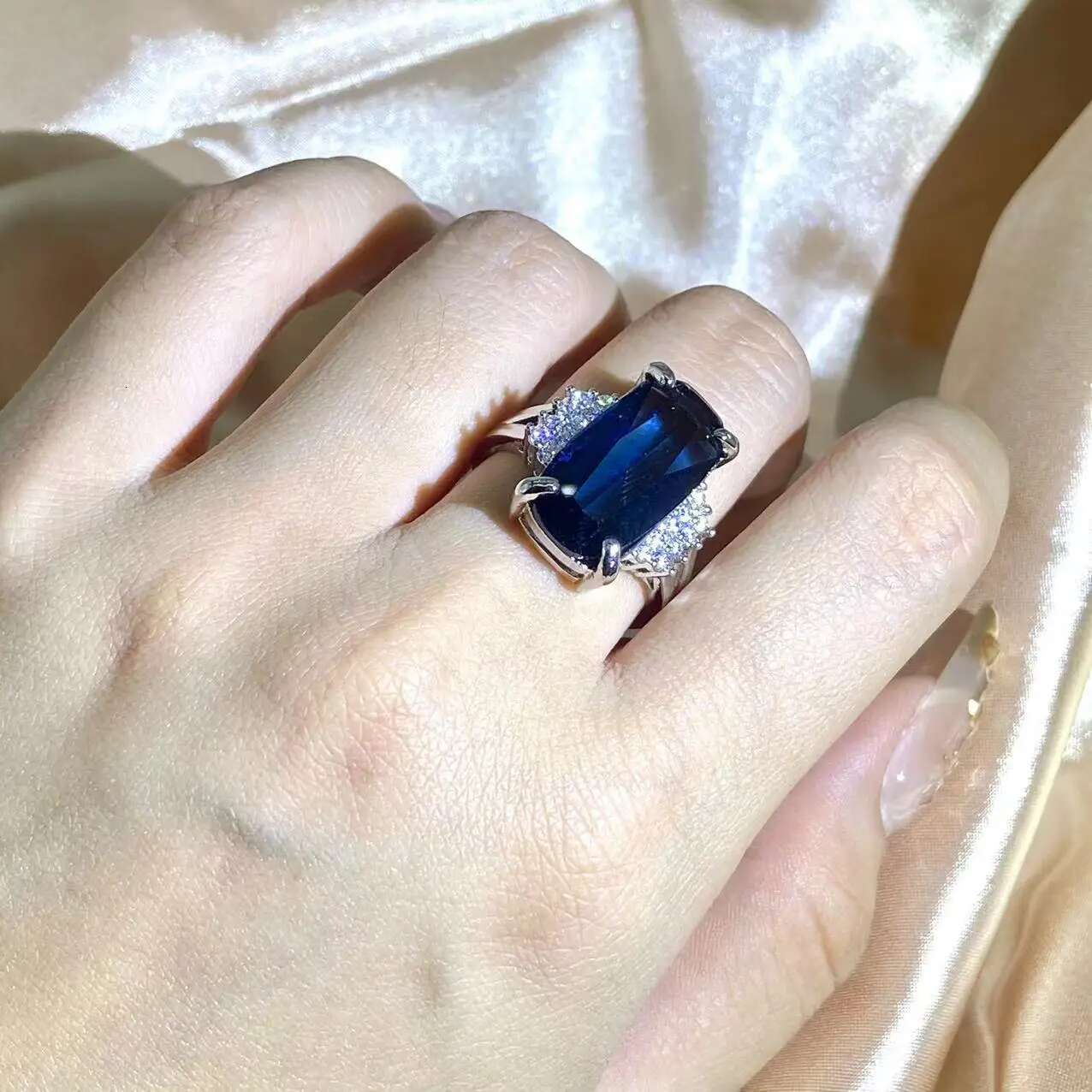 Stamp Exaggerated Atmosphere Dark Blue Zirconia Ring Female New Party Birthday Jewelry Gift Wholesale