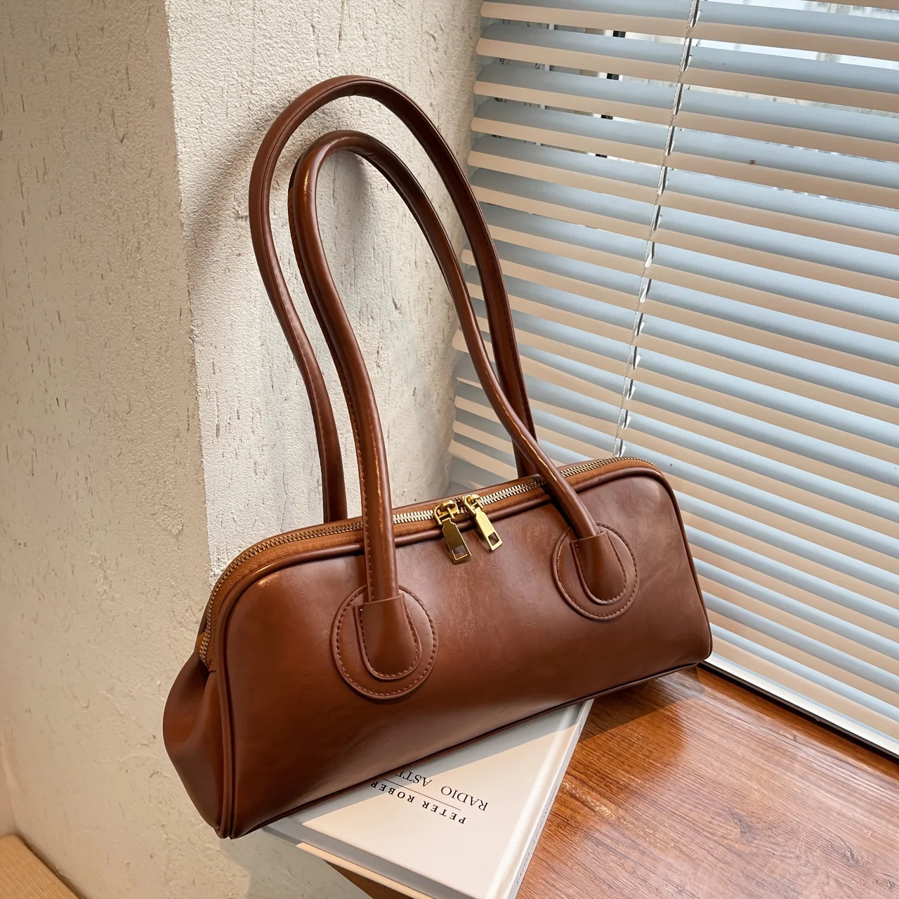 Ship from US Zipper Bag Elegant Solid Color Shoulder Womens Retro Style Handbag 250227FBB