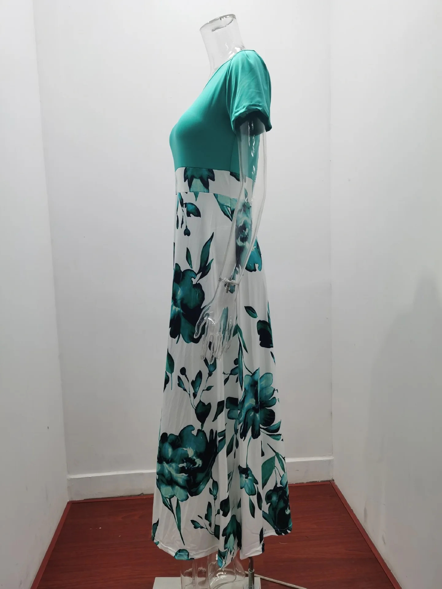 Leisure and loose fitting spring/summer fashionable flower print color blocking short sleeved womens elegant dresses 250222