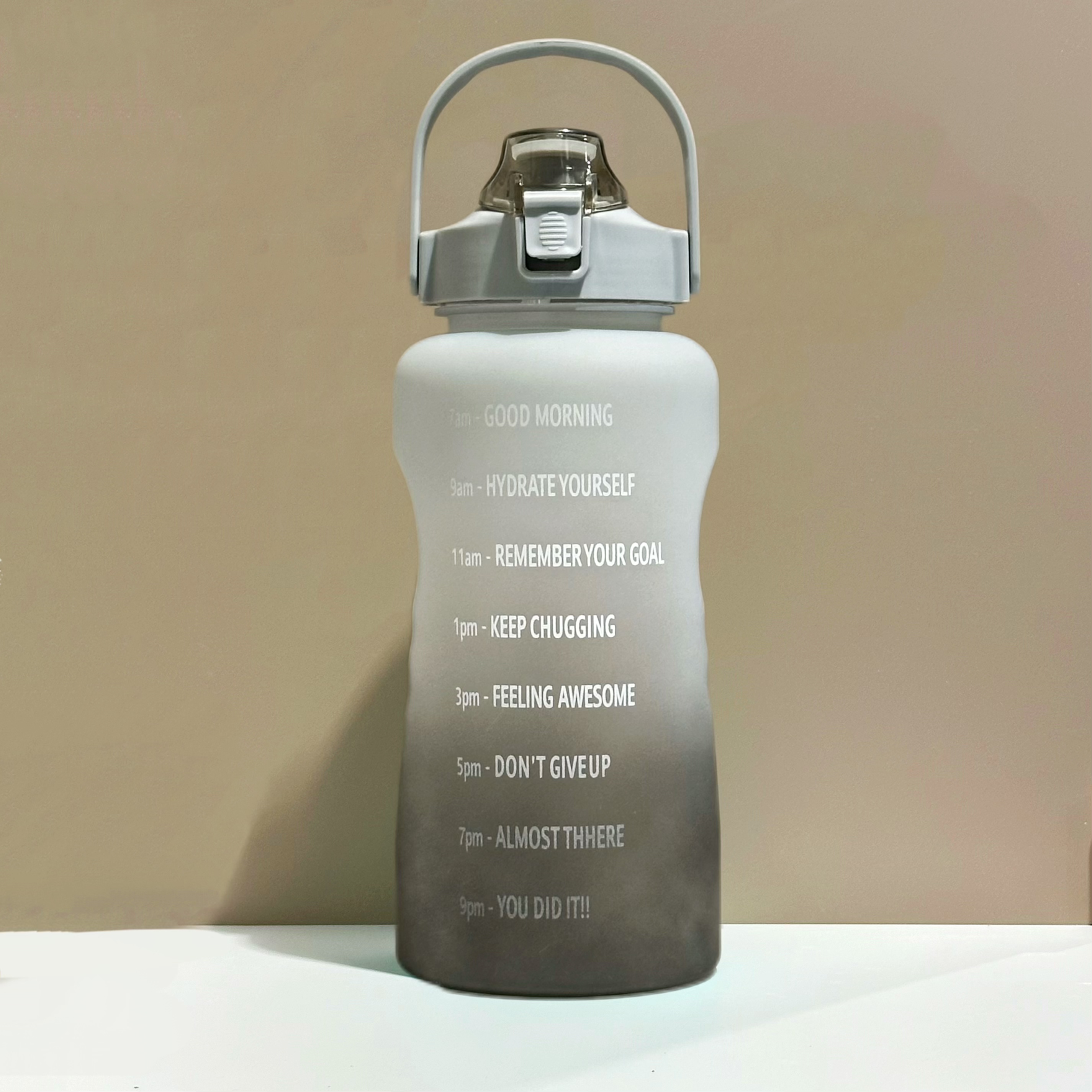 Super large capacity sports outdoor water cup fitness portable carry handle simple plastic high temperature water bottle