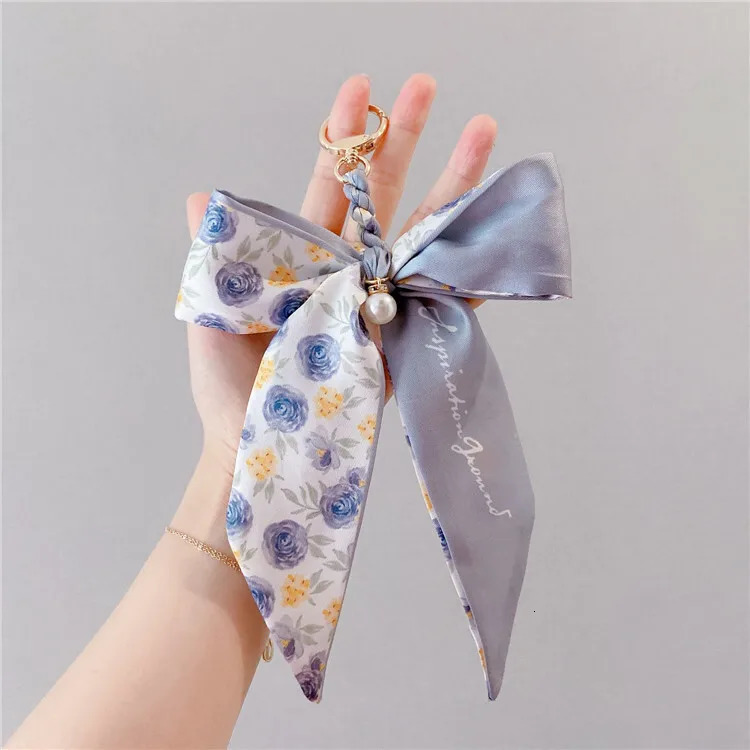 Fashion Weave Silk Scarf Keychains For Women Satin Ribbon Bowknot Pendant Keyring Charm Bag Car Key Holder Key Chains Accessory 250227