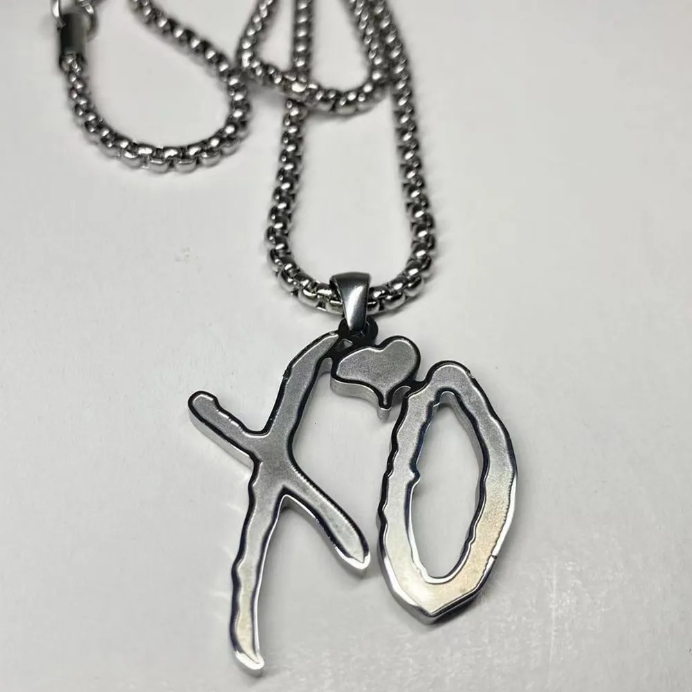 Delicacy Fashion Hip Hop Rock Steel Letter Pendant Necklace Heavy Industry Personality Men Cool Party Jewelry 250227