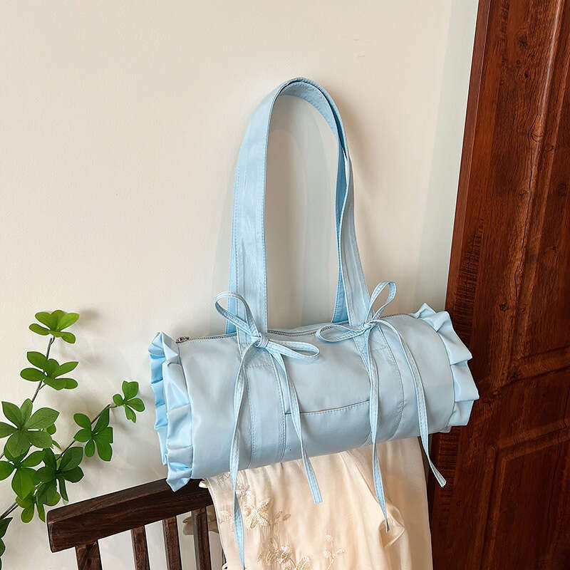 Japanese and Korean minimalist cute style large capacity casual canvas shoulder for women pleated lace commuting armpit bag 2024 temperament versatile