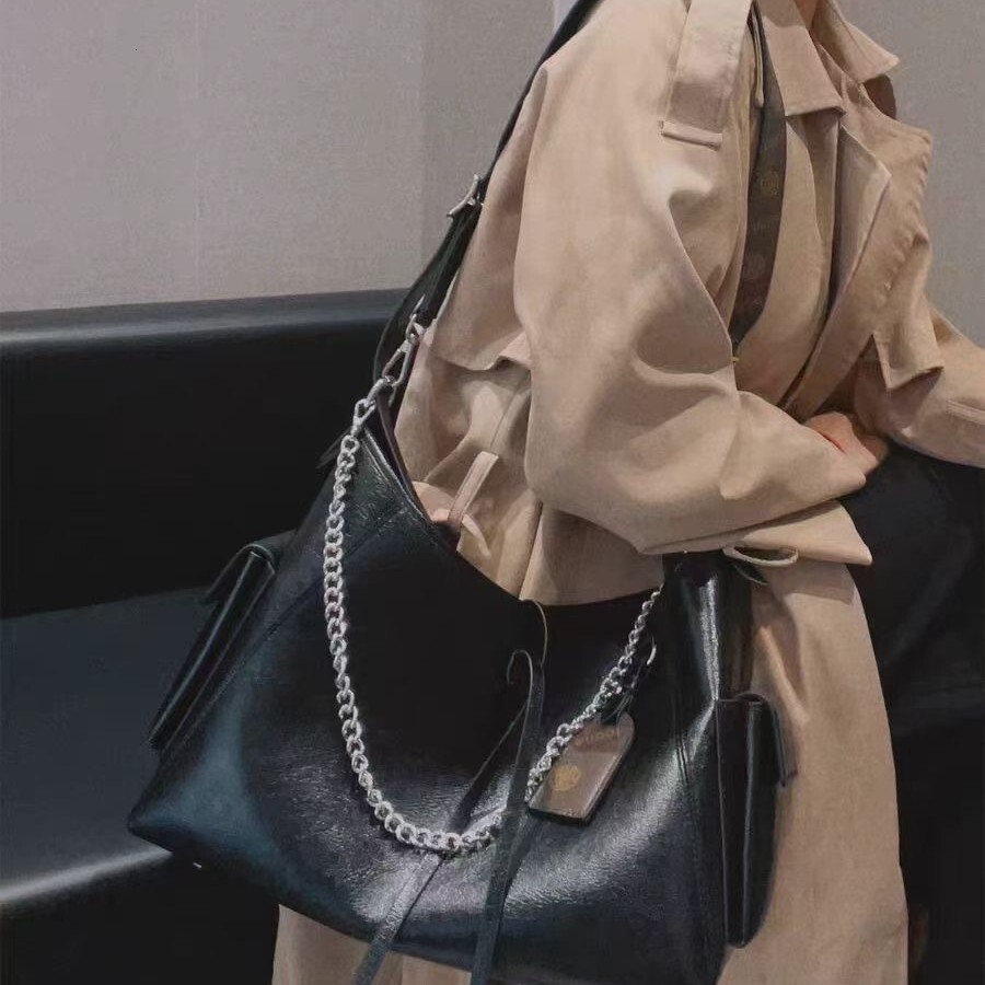 toteBag Shoulder bag ROSE NOIRE Chain Motorcycle Simulation Tote Women's Leather High-End Feeling Summer Single Shoulder Crossbody Shopping Bag