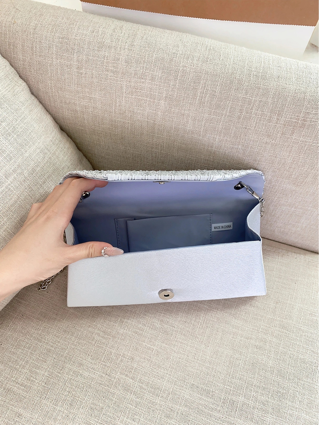 Gorgeous and trendy rhinestone decorated party girl clutch classic retro music festival carnival evening bag suitable for 250226