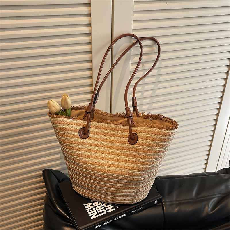 Beach beach vacation 2025 summer new simple leisure grass woven high-end versatile shoulder bag #swissmilitary